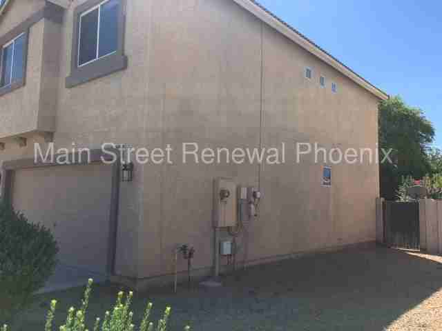16239 W Sierra St - Photo 2 of 34