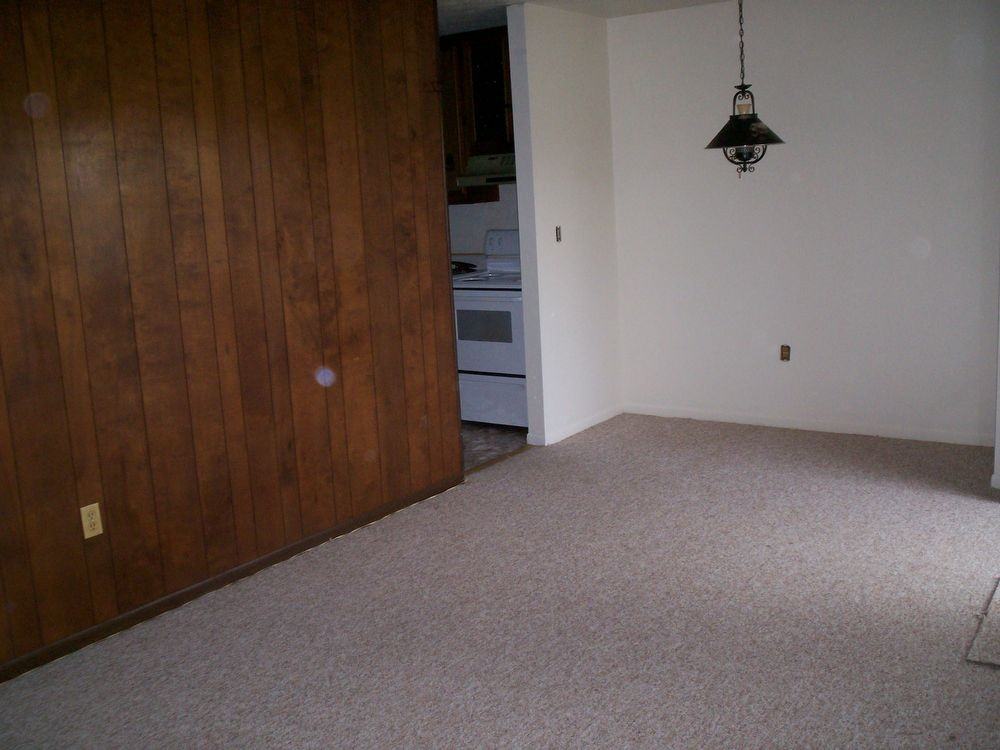 147 Morningside Dr - Photo 3 of 5