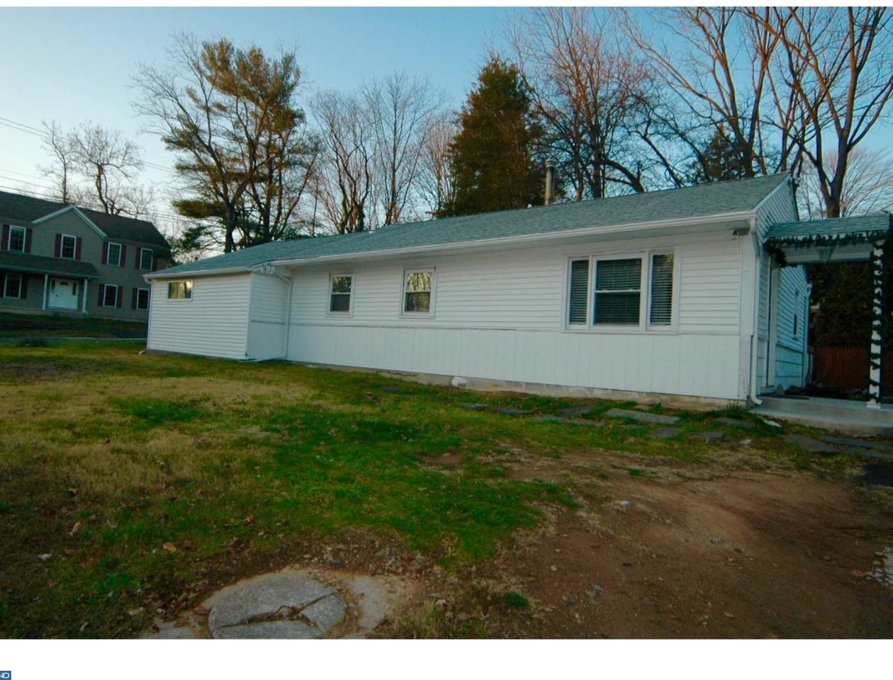 295 E Butler Ave - Photo 2 of 19