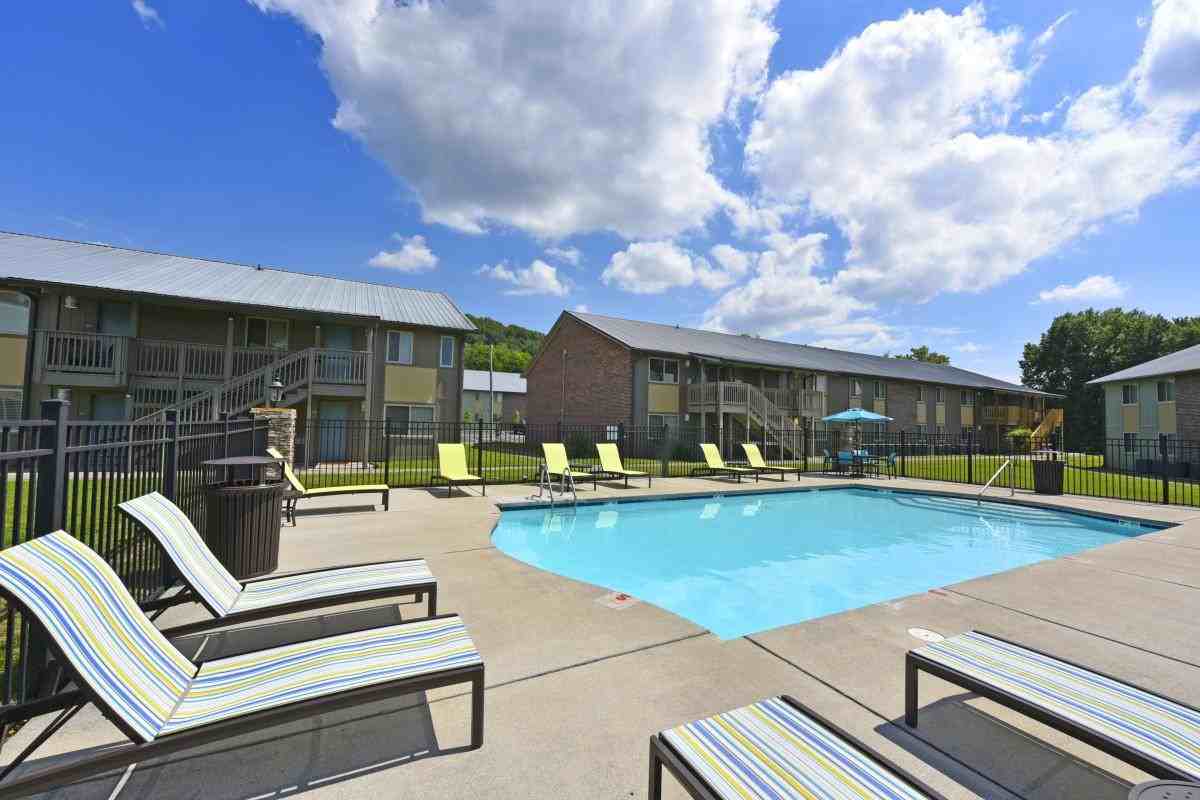 Views at Elm Grove Apartments for Rent - 3801 Oak Valley Dr, Knoxville