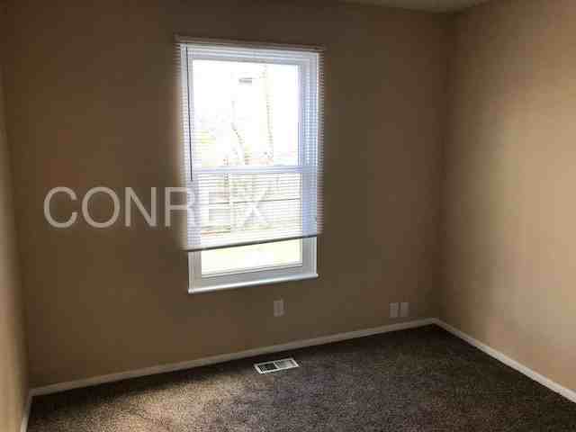 1110 Haller Ave - Photo 2 of 11