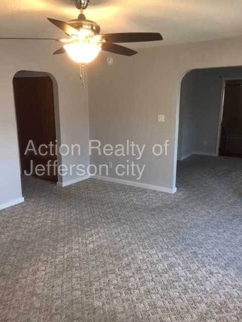 1229 Adams St - Photo 2 of 9