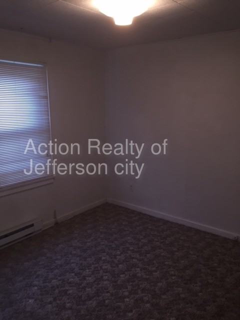 1229 Adams St - Photo 3 of 9