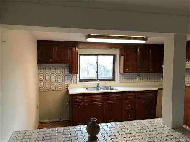 1099 US-9W - Photo 3 of 9
