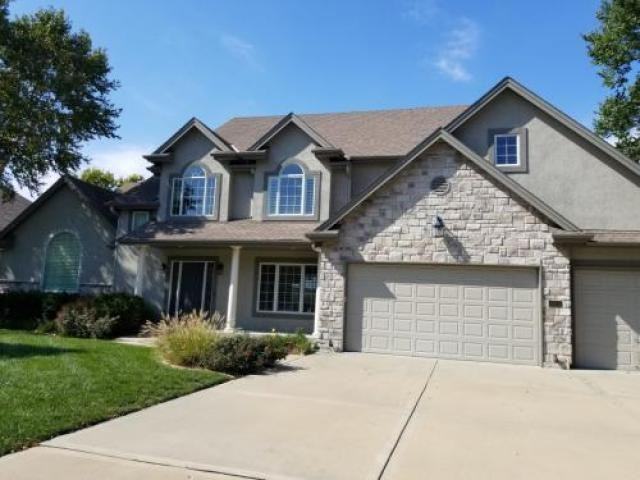 10505 NW River Hills Dr - Photo 2 of 6