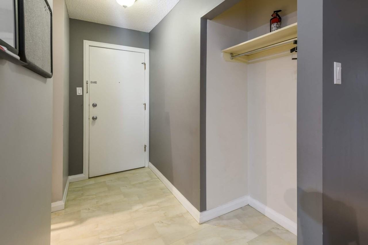 215 Holly St NW - Photo 2 of 23