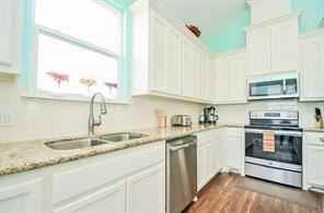 339 Jettyview Rd - Photo 2 of 6