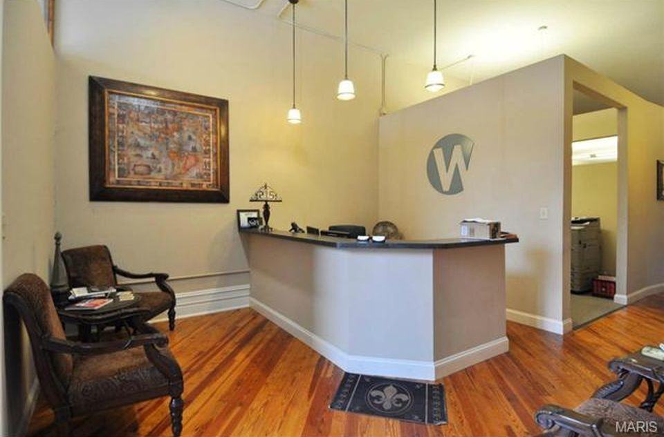 1824 Chouteau Ave - Photo 2 of 20