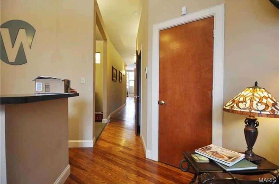 1824 Chouteau Ave - Photo 3 of 20