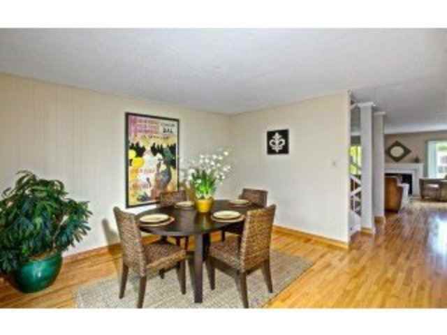 1638 Bayridge Way - Photo 3 of 6