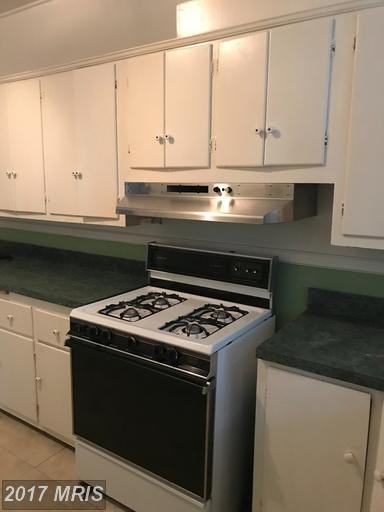 27 York Court - Photo 3 of 30