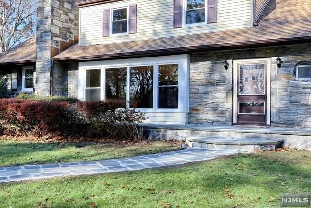 847 Norgate Dr - Photo 2 of 25