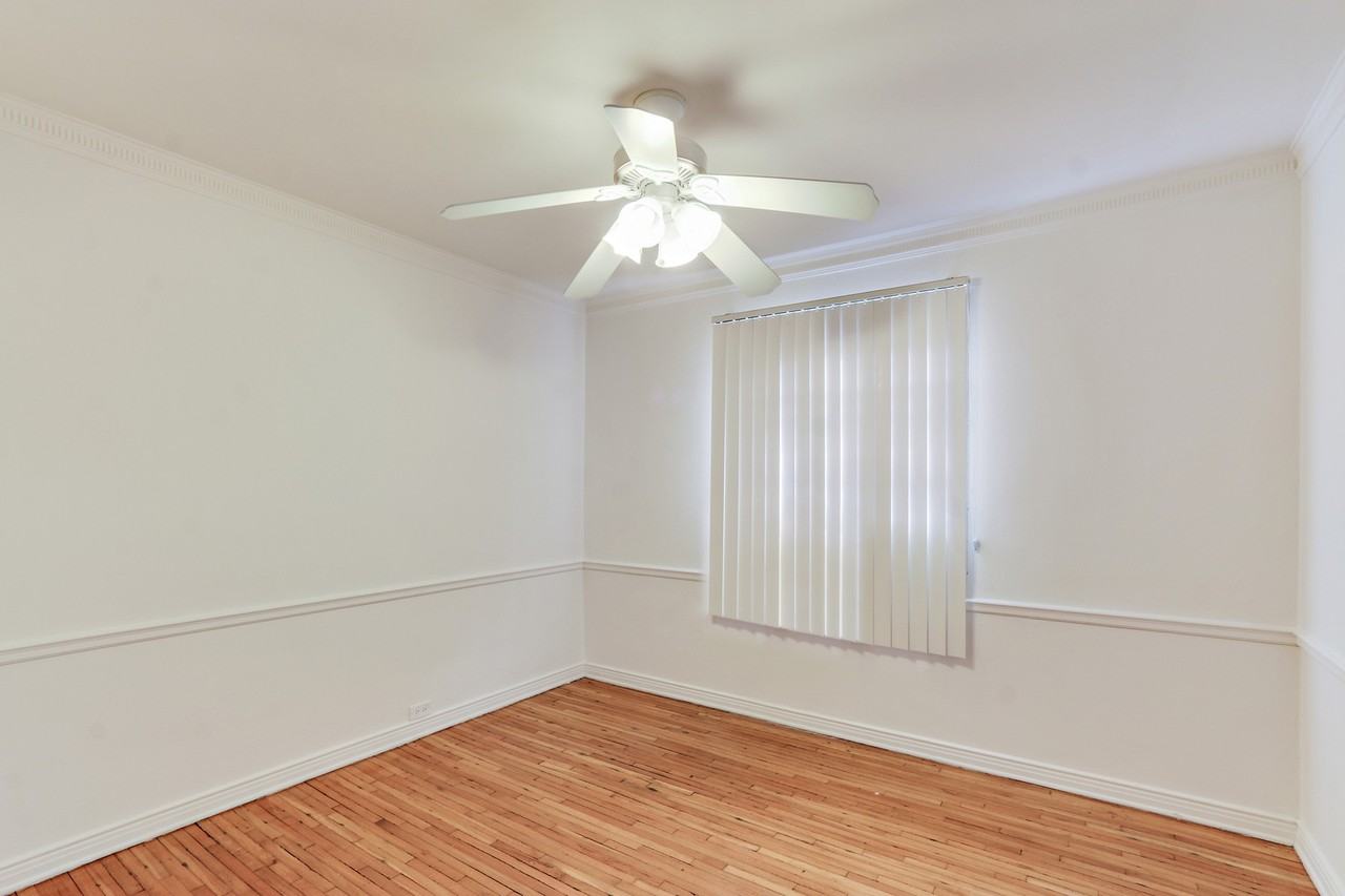 Olympic Boulevard - Photo 2 of 8