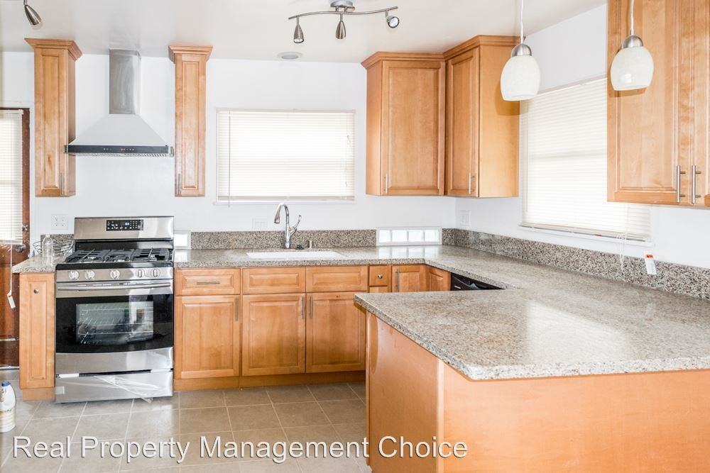 3600 Kelton Ave - Photo 2 of 11