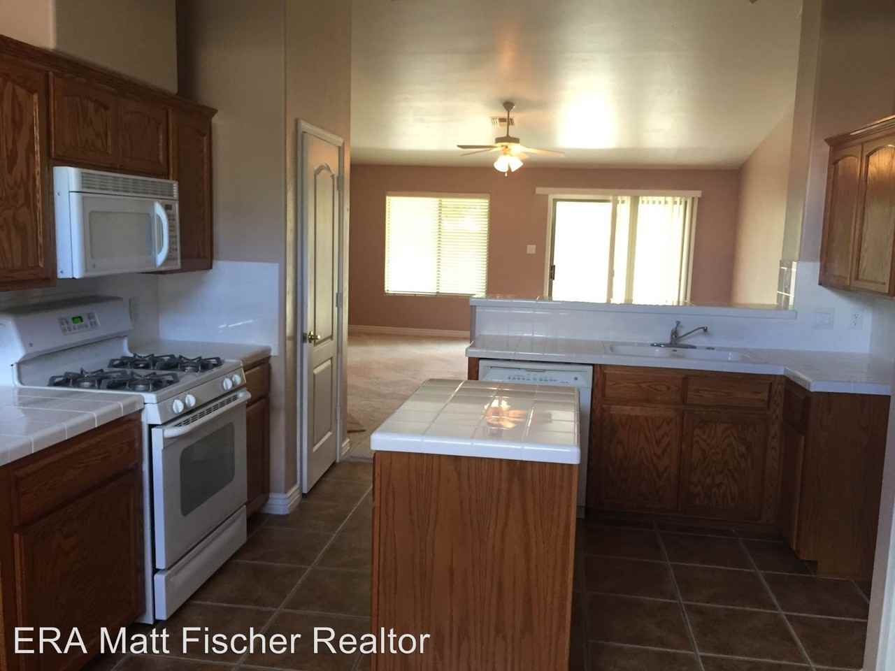 4763 W 28th Ln - Photo 3 of 9