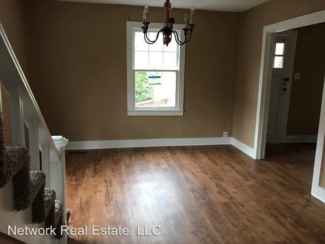 717 Main St - Photo 3 of 5