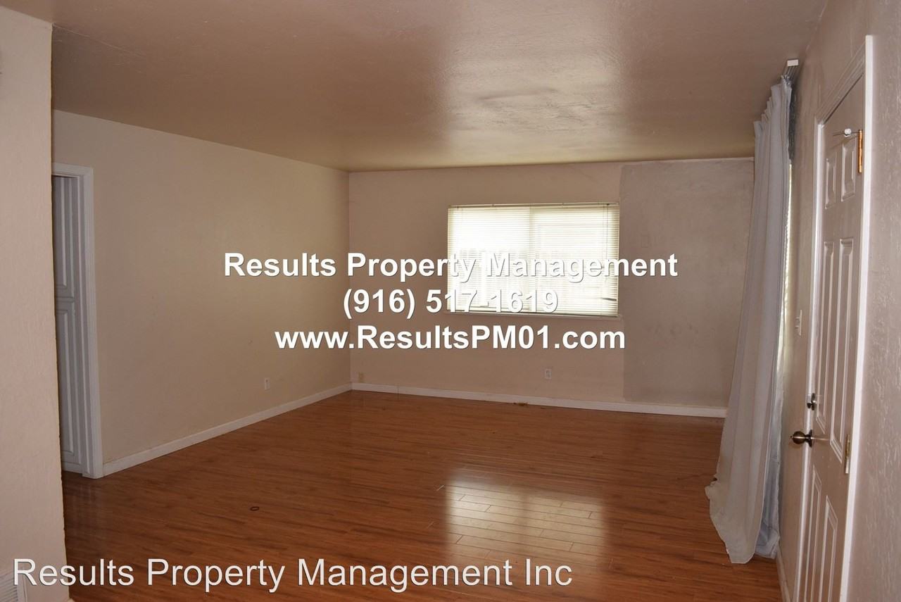 3341 Wellington Dr - Photo 2 of 6