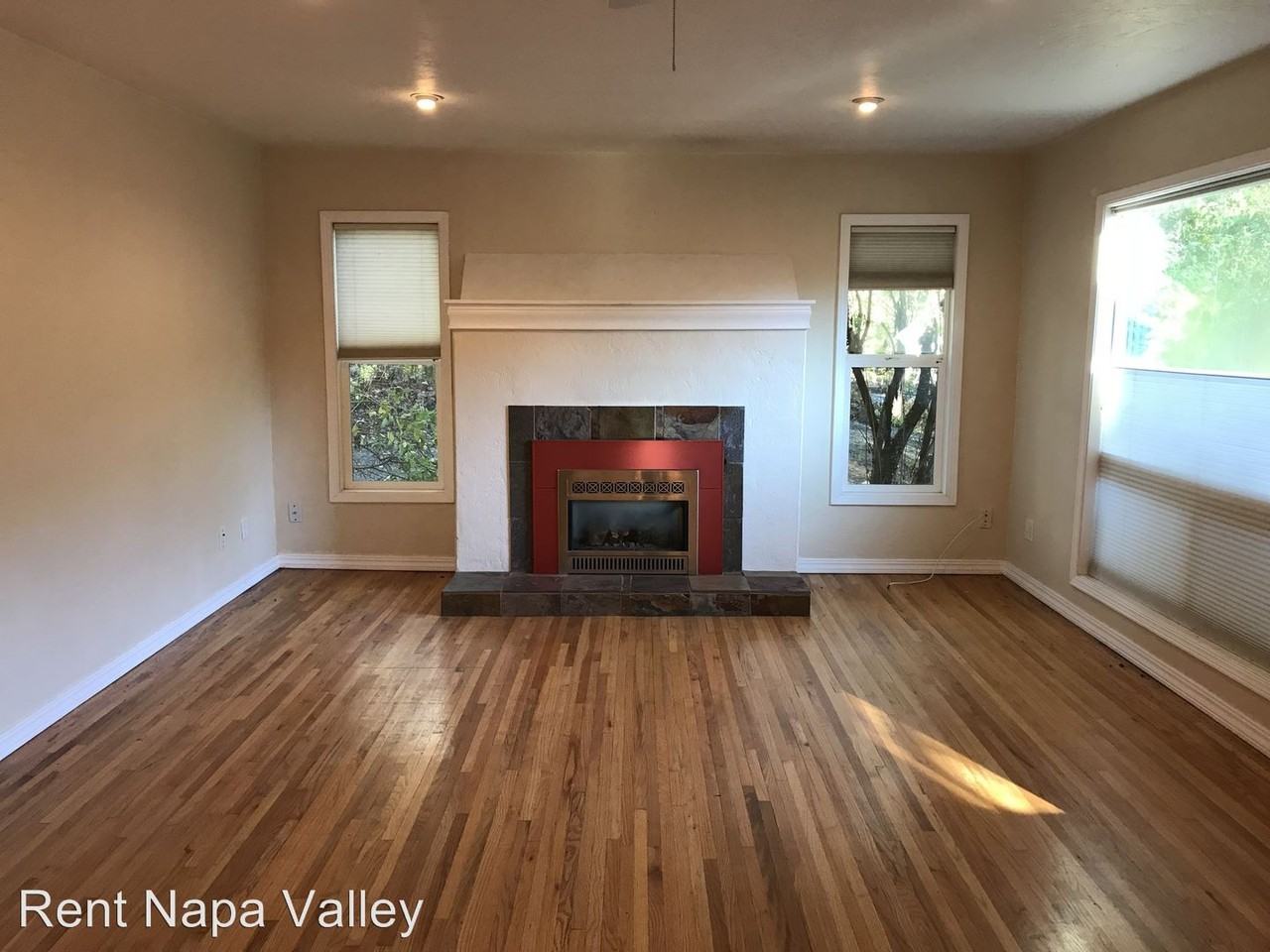 461 College Ave - Photo 2 of 19