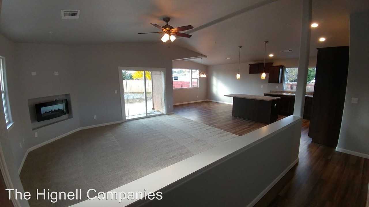 969 August Way - Photo 2 of 9