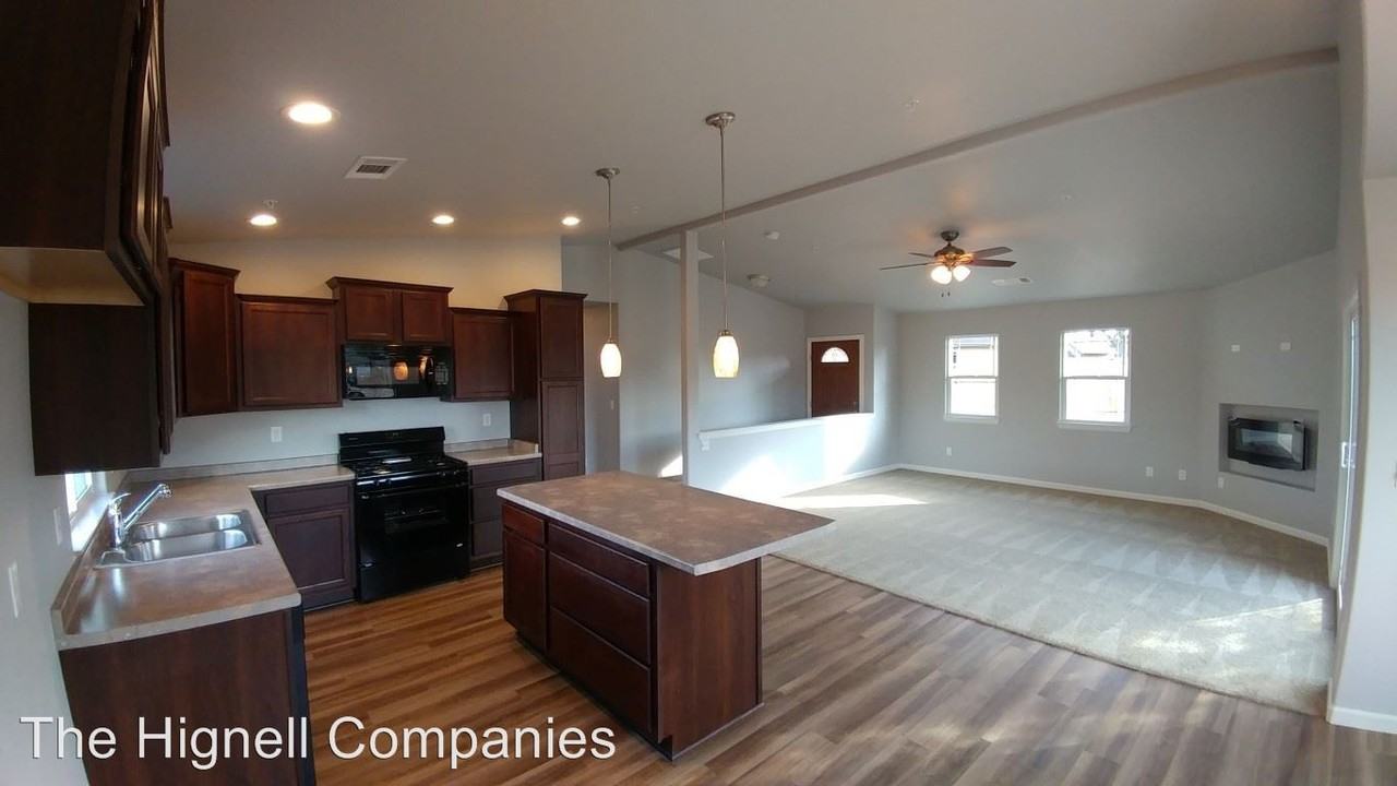 969 August Way - Photo 3 of 9