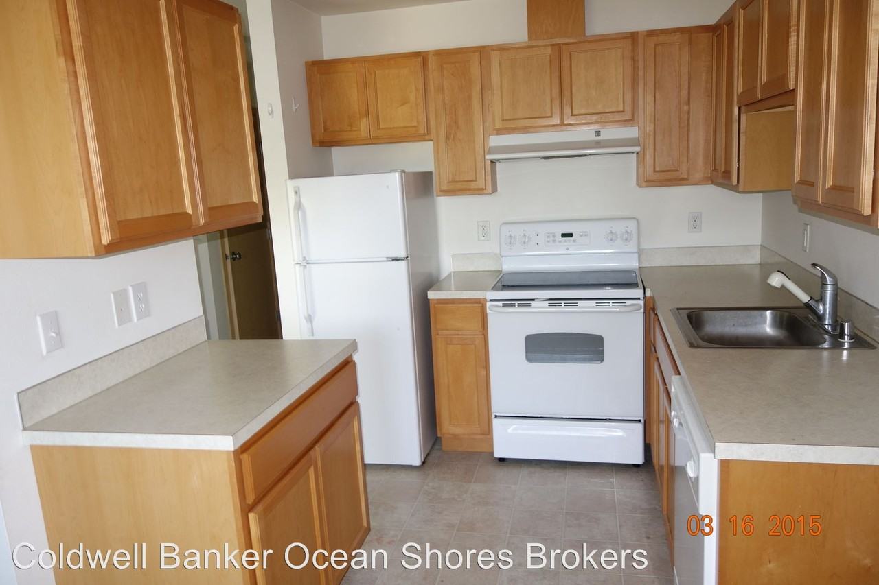 1017 Greenview Ave SW - Photo 2 of 8