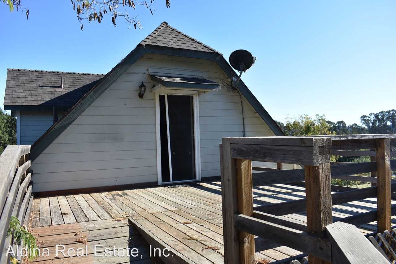 19231 Pioneer Pl - Photo 2 of 10