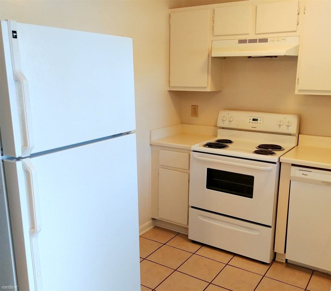 813 San Benito Dr - Photo 3 of 10