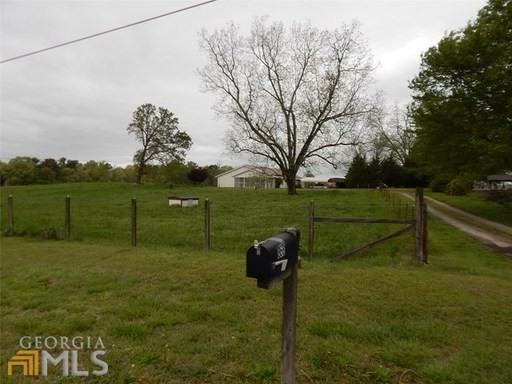 868 Gordon Rd - Photo 3 of 18