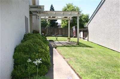 9231 Gambier Ct - Photo 3 of 9