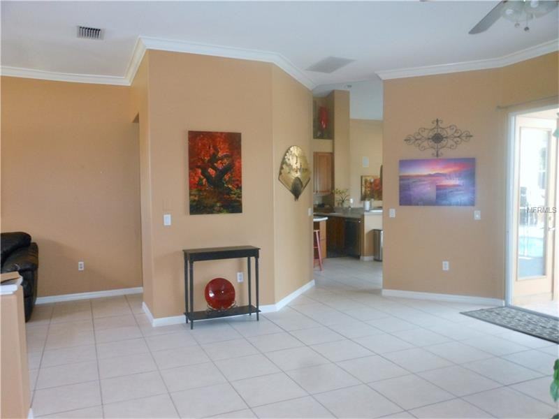 5476 Lockport Ct - Photo 3 of 25