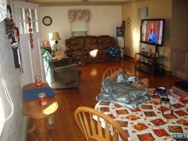 864 Boonton Ave - Photo 2 of 4