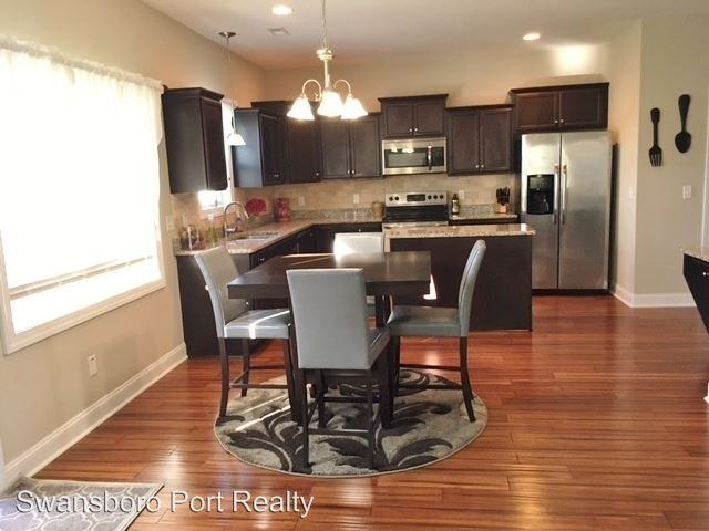 403 Stella Bridgeway Dr - Photo 3 of 16