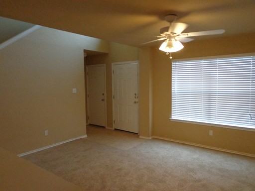 1001 Meadow Bluff Cove - Photo 2 of 20