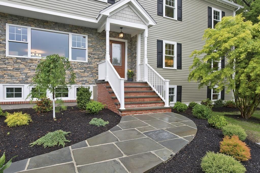 12 Fairlane Terrace - Photo 2 of 30