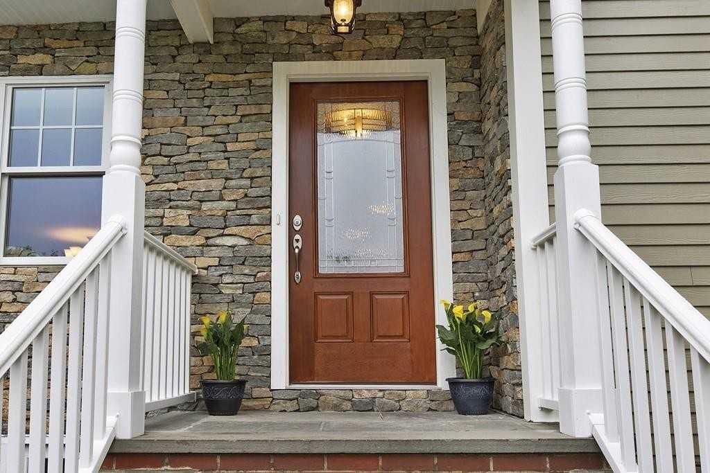 12 Fairlane Terrace - Photo 3 of 30