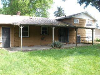 12215 SE Juniper St #12215 - Photo 3 of 15