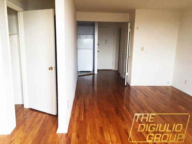 42-25 65th Place #4J - Photo 3 of 4