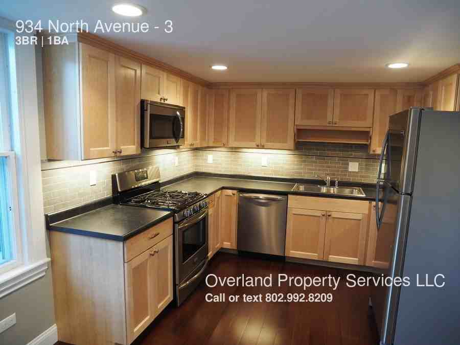 934 North Ave #3 - Photo 2 of 14