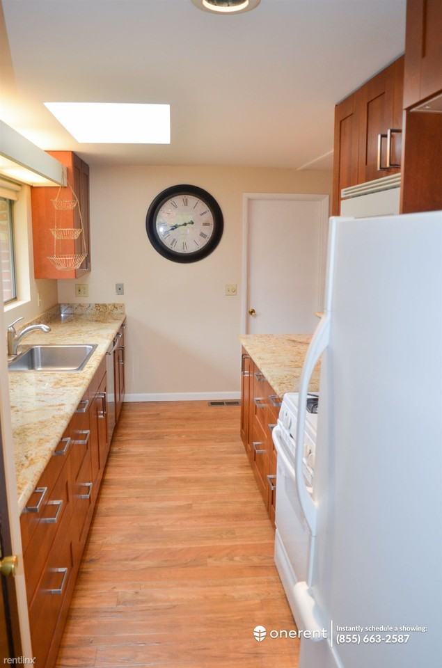 8408 SE 34th Pl - Photo 3 of 20