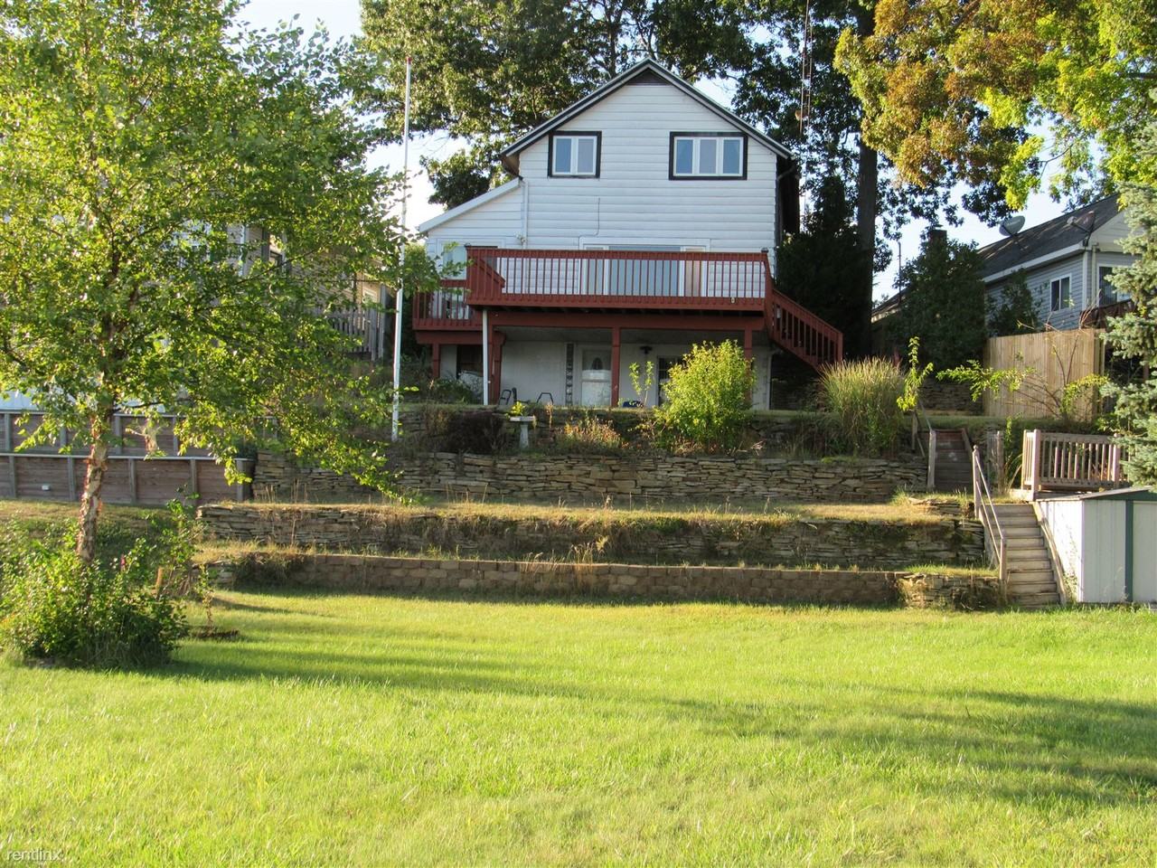 340 Ackerson Lake Dr - Photo 2 of 26