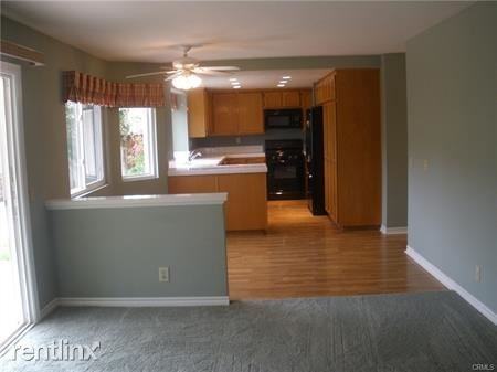 29572 Crown Creek - Photo 2 of 27