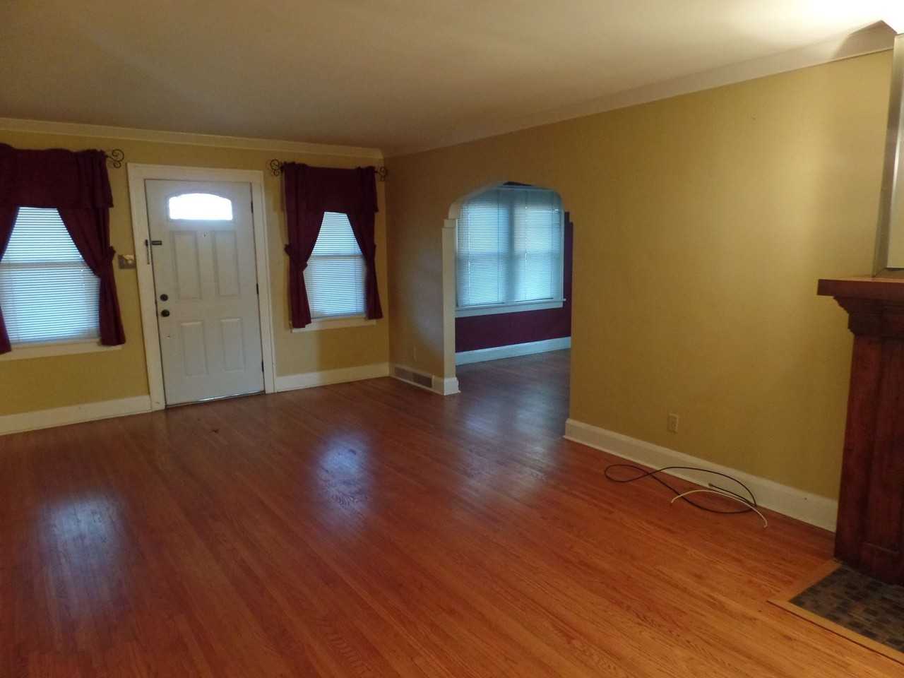 364 S 22nd St - Photo 2 of 15