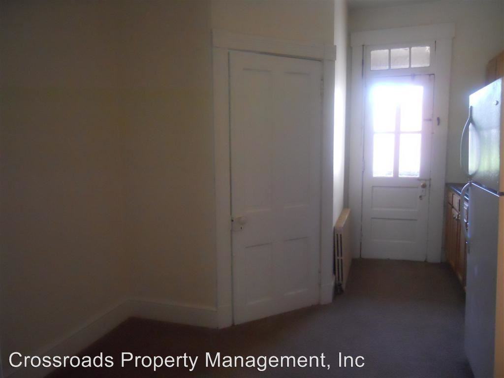 352.5 W Orange St - Photo 3 of 7