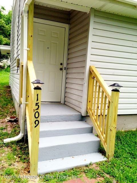 1509 Park Ave - Photo 2 of 10