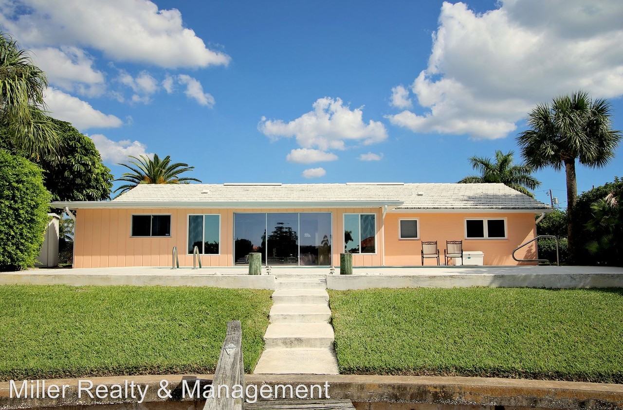 1101 79th St S - Photo 2 of 23