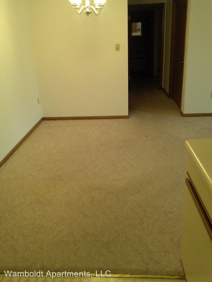 1402 30th Ave - Photo 3 of 9