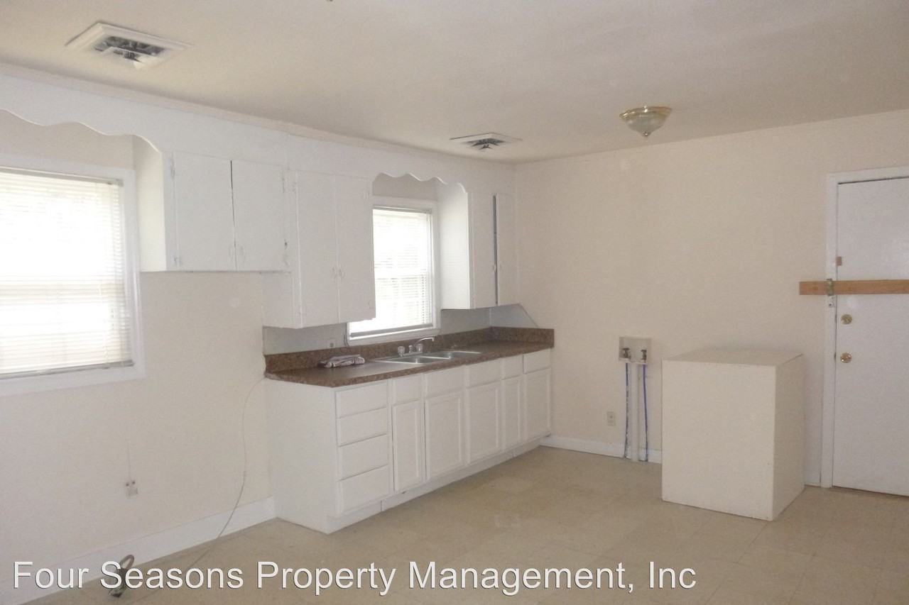 100 S Gardner Ave - Photo 3 of 7
