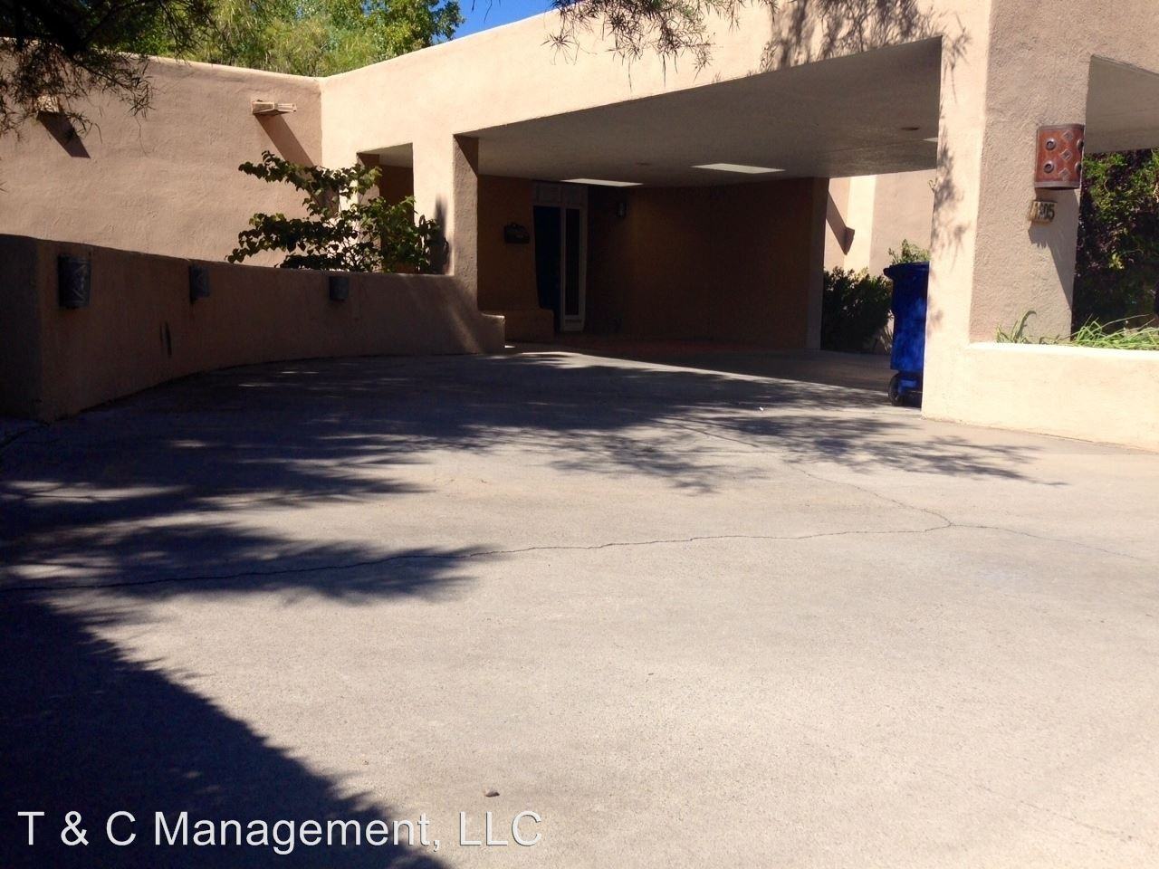 1805 Lafayette Dr NE - Photo 3 of 8