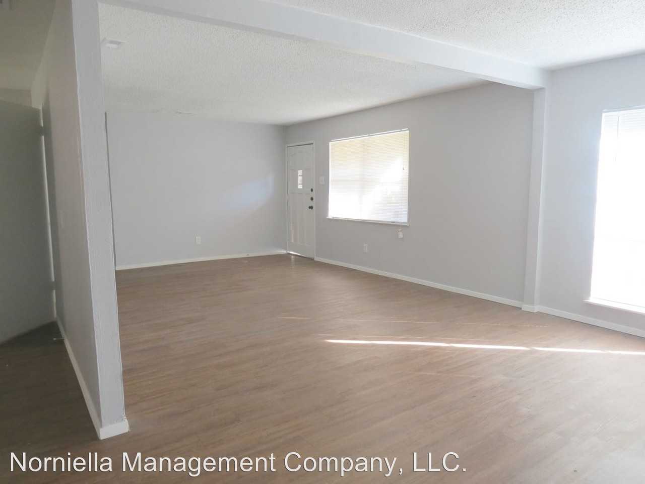3827 Black Oak Dr - Photo 2 of 13
