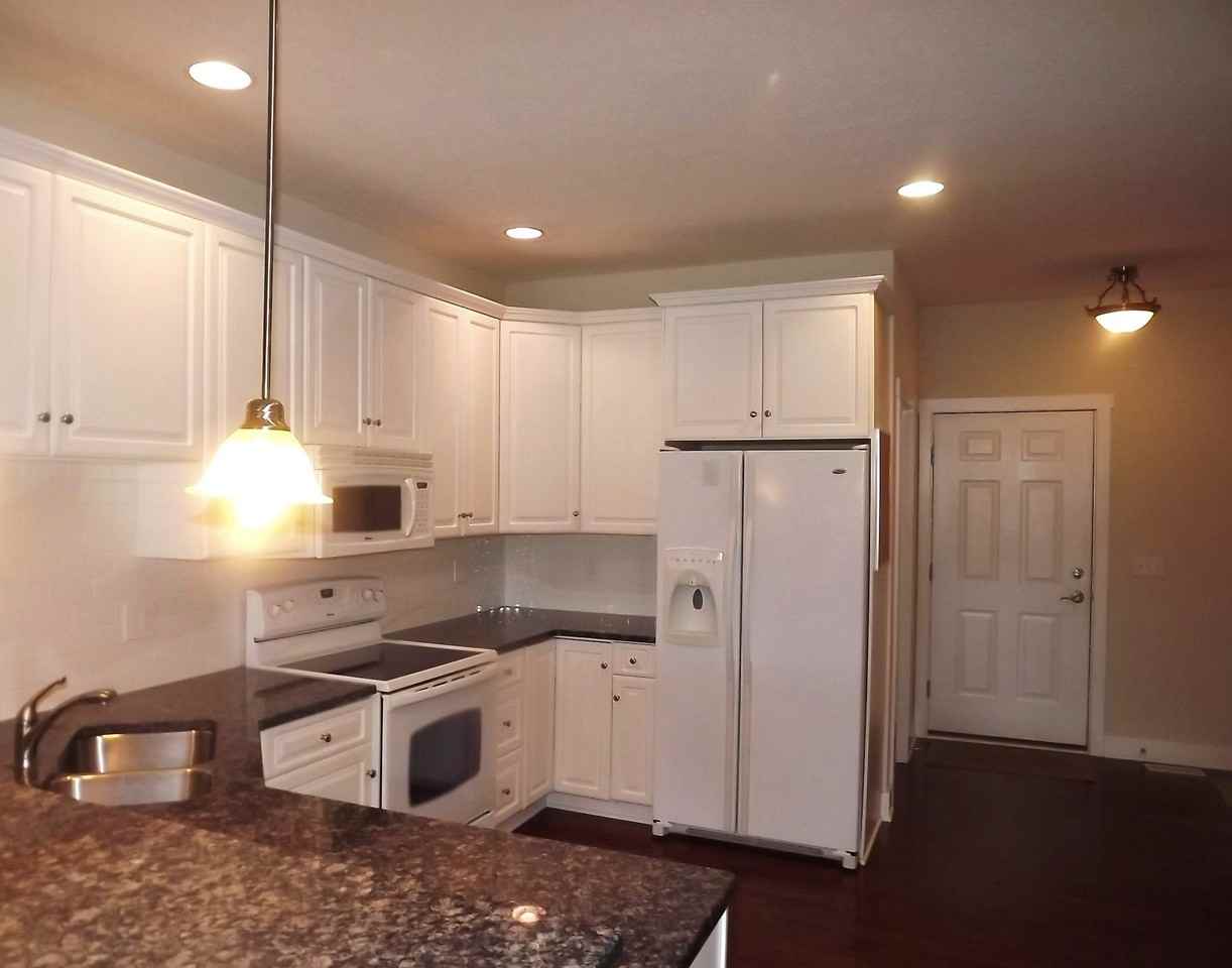 14847 Harbor Point Dr E - Photo 2 of 36